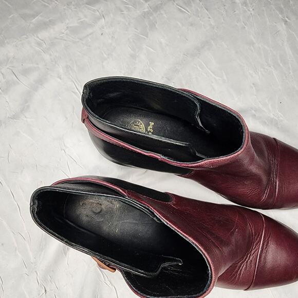 Wolverine Womens 1000 Mile Samantha Pleet Boots Size 8.5 Buckle Leather Burgundy - Picture 7 of 8